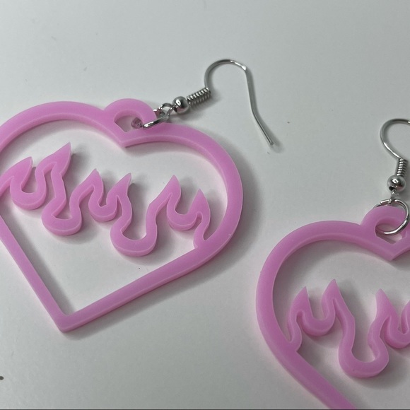 pink burning love earrings - Picture 2 of 4